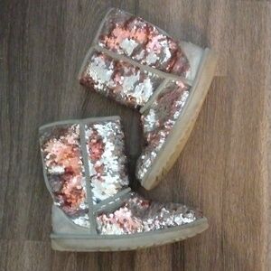 UGG- Silver Sequin Boots Size 7.5-8